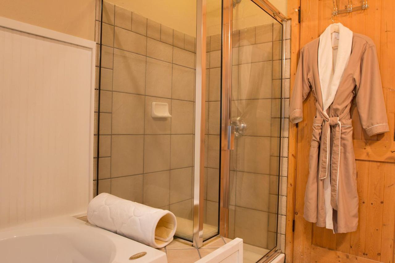 Lazy Bear Lodge Valle Crucis Exterior foto