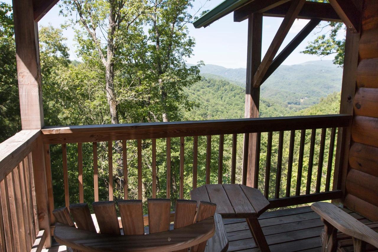 Lazy Bear Lodge Valle Crucis Exterior foto
