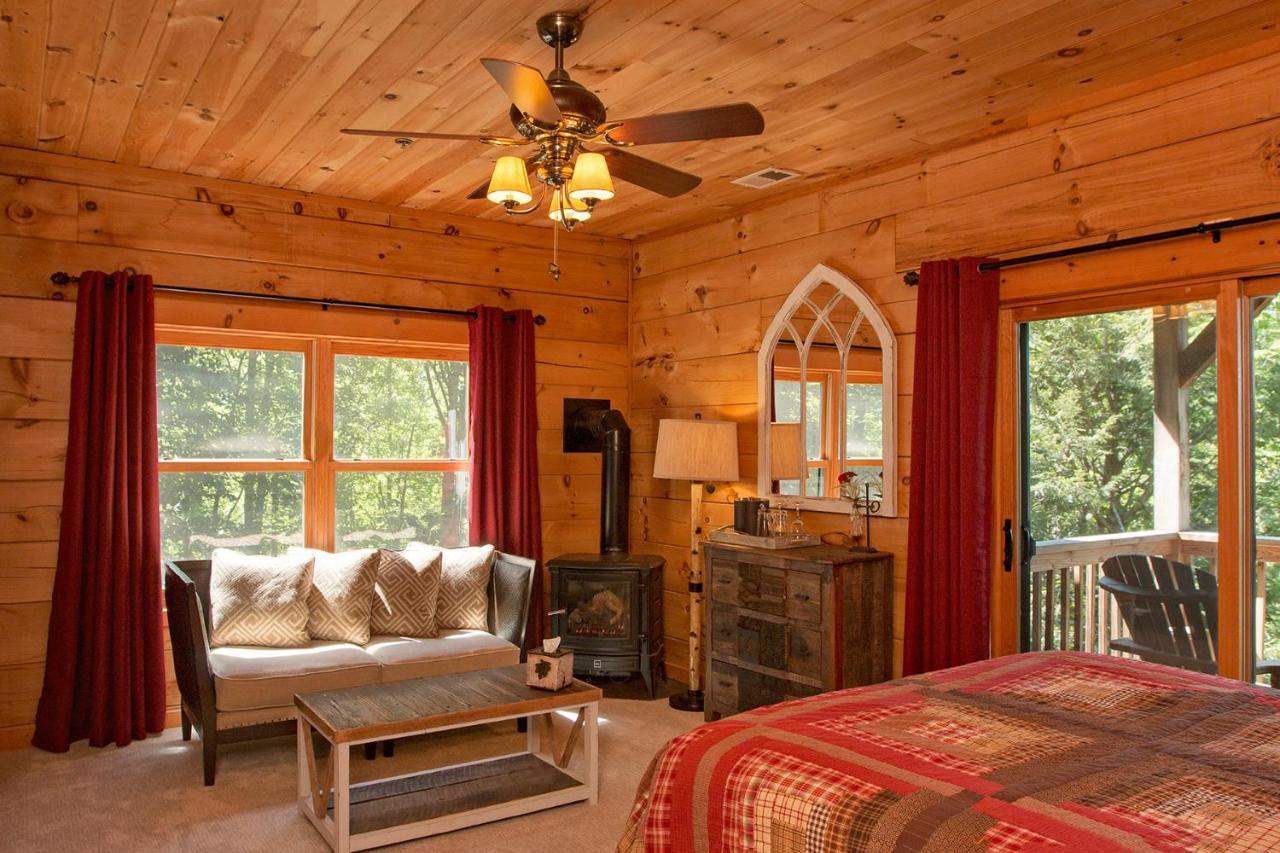 Lazy Bear Lodge Valle Crucis Exterior foto