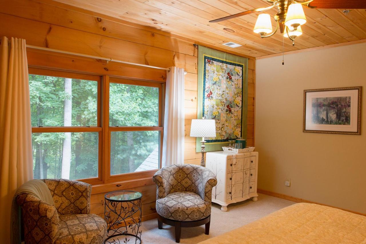 Lazy Bear Lodge Valle Crucis Exterior foto