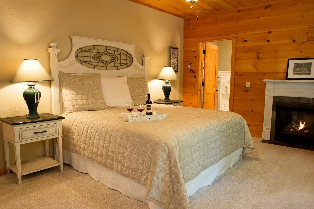 Lazy Bear Lodge Valle Crucis Exterior foto